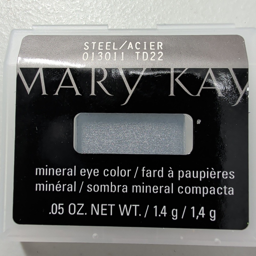 Mary Kay Mineral Eye Color Steel 013011 Shimmer Grey Eyeshadow .05 oz TD22